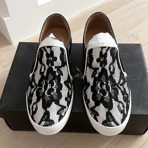 Report Signature Wedged Laced Slip-Ons- Size 7.5
